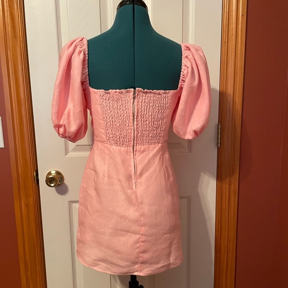 Verge Girl pink linen mini dress puff sleeves ruched back size 4 (Aus 8) - Picture 2 of 3